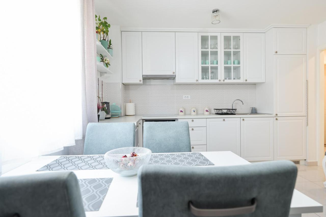 Two Bedroom Apartment With A Balcony Relja ザダル エクステリア 写真
