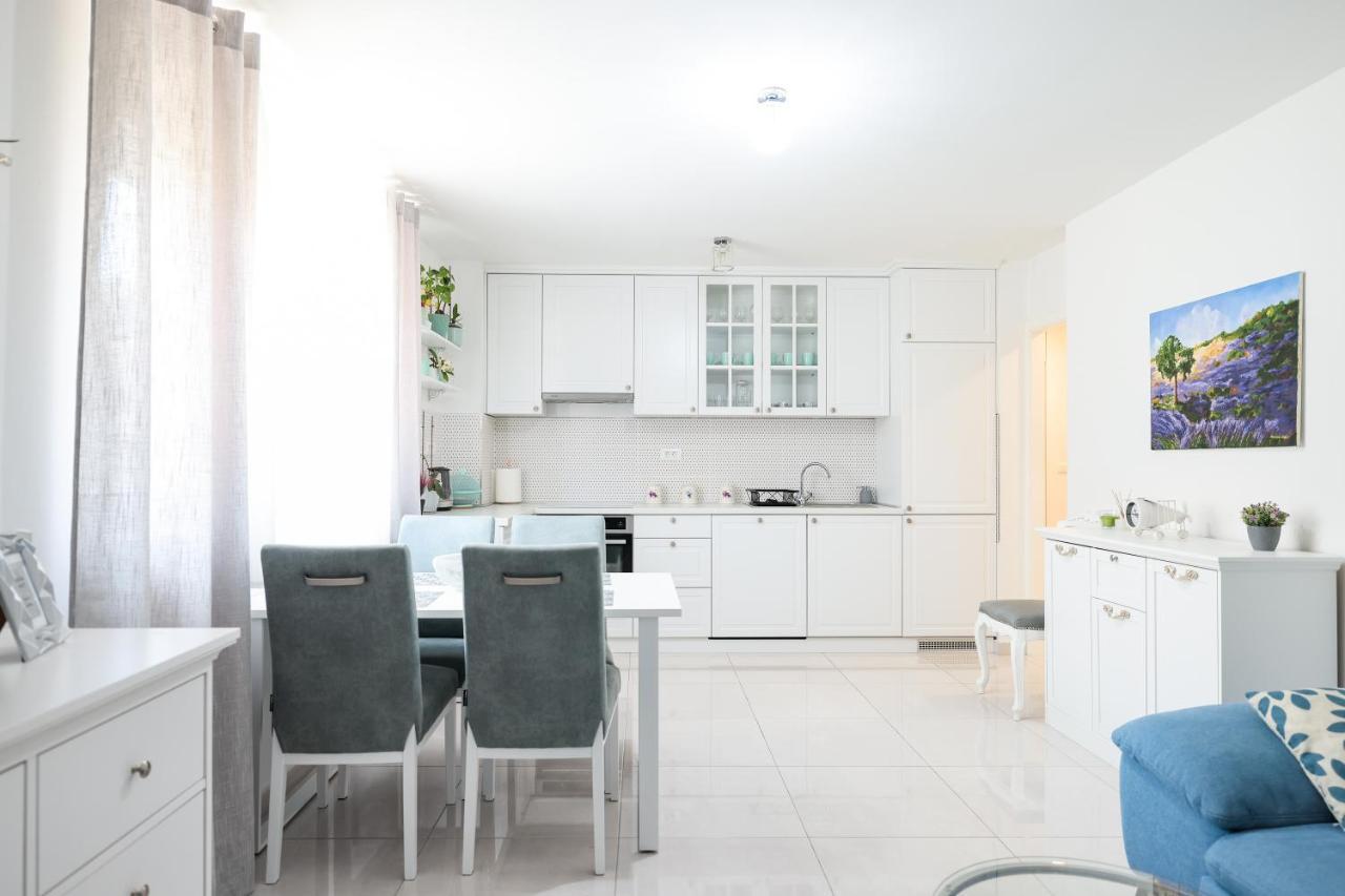 Two Bedroom Apartment With A Balcony Relja ザダル エクステリア 写真