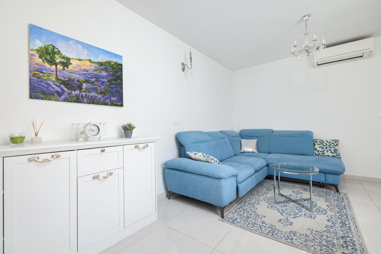 Two Bedroom Apartment With A Balcony Relja ザダル エクステリア 写真